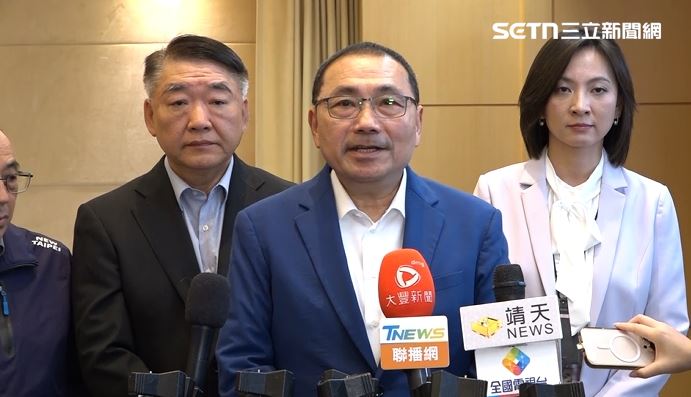 侯友宜出席市政會議後受訪表示「我們的國家叫做中華民國。」（圖／翻攝畫面）