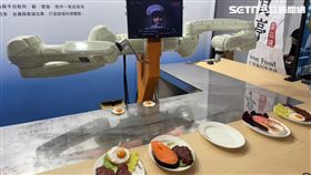 卡德爾（7675）為彡食亭鐵板燒打造的「AI智慧鐵板燒主廚」將於聖誕節前在中和公園店與民眾見面。（圖／記者李育道攝影）