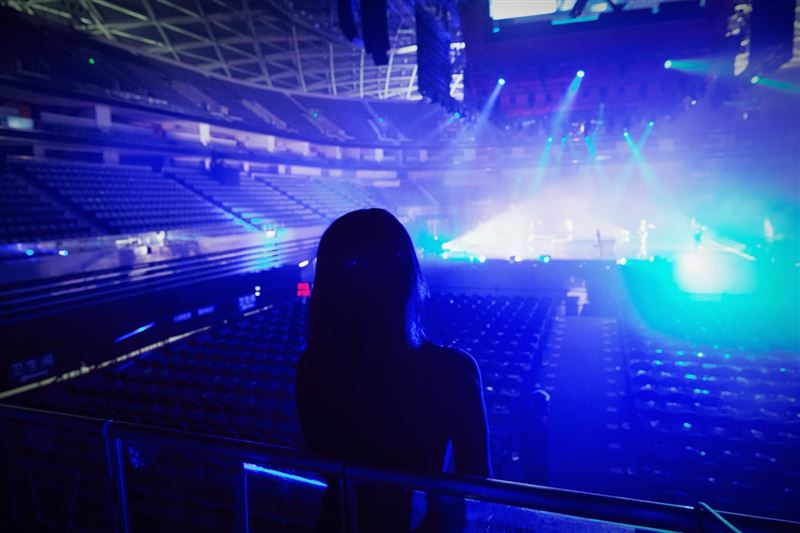 《濱崎步的秘密》真實續集版震撼登場，崎步用空場之夜證明什麼是巨星。（圖／翻攝自《濱崎步的秘密》、翻攝自濱崎步臉書《浜崎あゆみ（ayumi hamasaki）》）