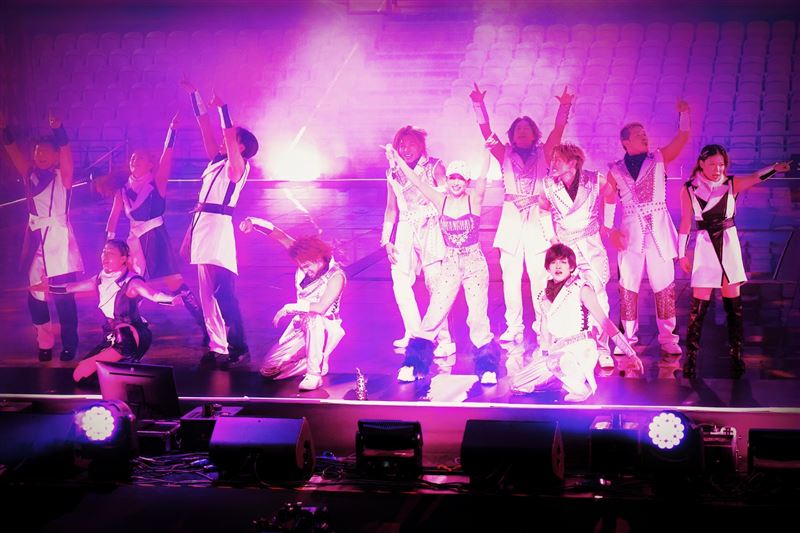 《濱崎步的秘密》真實續集版震撼登場，崎步用空場之夜證明什麼是巨星。（圖／翻攝自《濱崎步的秘密》、翻攝自濱崎步臉書《浜崎あゆみ（ayumi hamasaki）》）