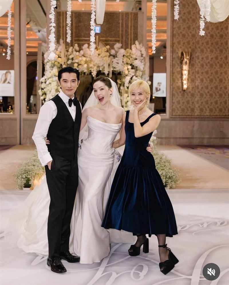 Lulu（右）主持邱澤（左）、許瑋甯（中）婚禮。（圖／翻攝自Lulu IG）