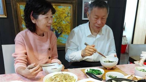 陳佩琪曝夫妻報稅700萬：喜歡鱷魚紋路包