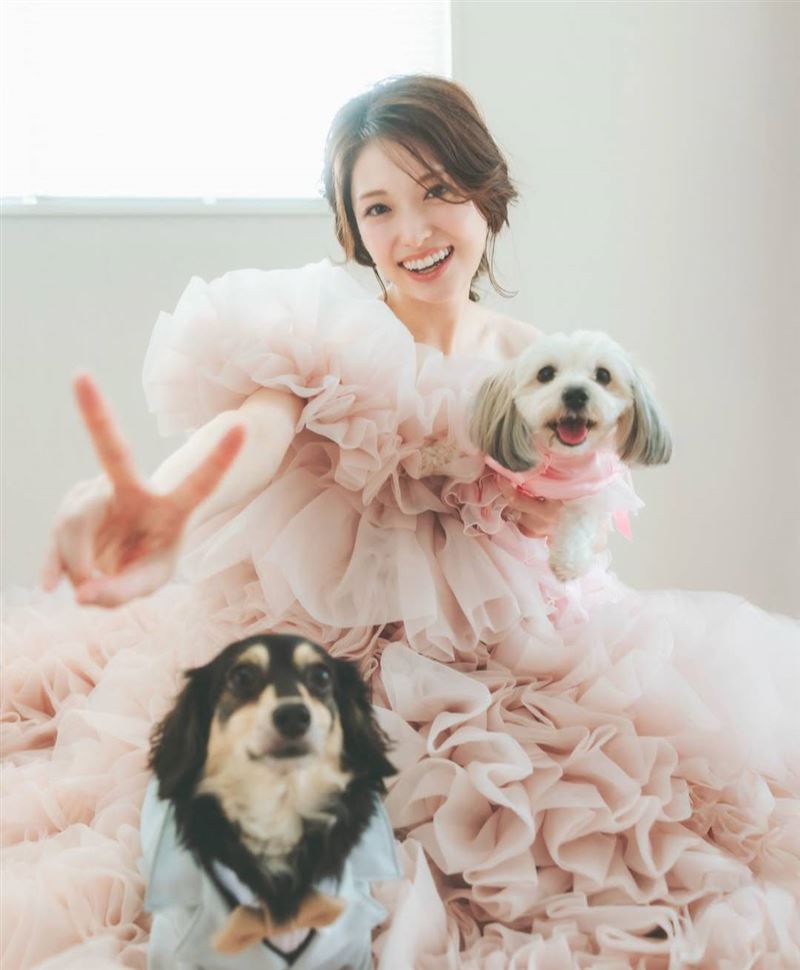 松村沙友理嫁給圈外人。（圖／翻攝自IG）