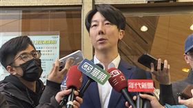 民進黨發言人吳崢直言，牛煦庭的發言凸顯出，所謂的「九二共識」有習近平版本跟國民黨版本，兩個版本不同的東西怎麼能叫共識？（圖／記者劉秀敏攝影）