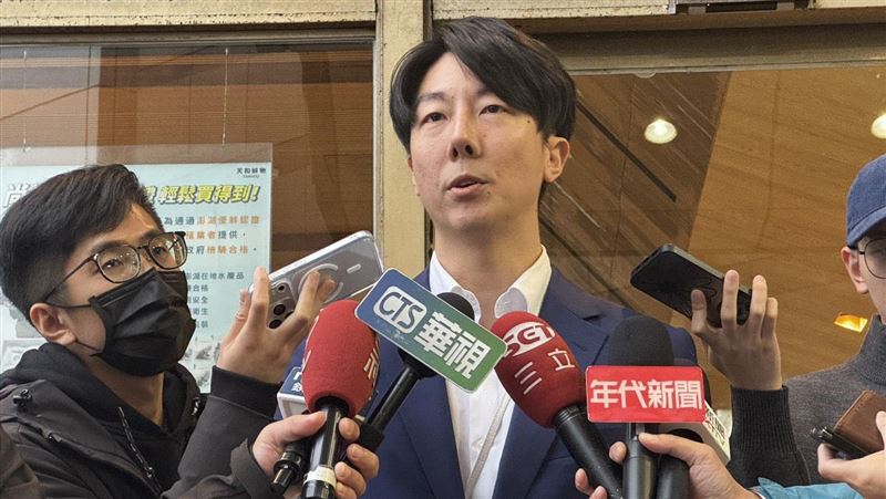 藍批賴清德唱和習近平　吳崢一句話酸爆