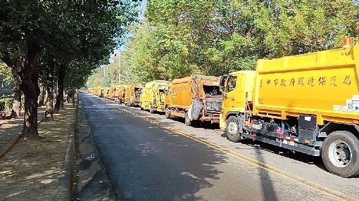 市府基層被要求收運時需宣傳廣播，並錄影回傳群組。（圖／翻攝畫面）