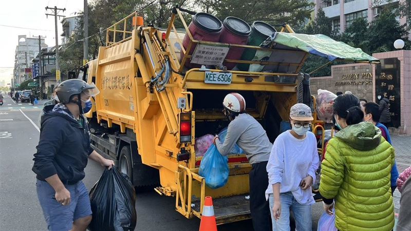 台中清潔隊被令錄影宣傳購物節!市府澄清