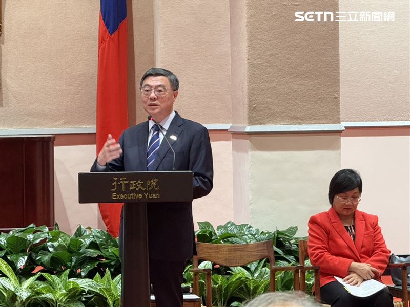 行政院長卓榮泰今(3）日下午接見「2025年北美各地台灣會館、台灣中心暨臺灣協會回國訪問團」。（圖／記者盧素梅攝影）