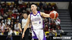 TPBL例行賽，攻城獅後衛李漢昇持球推進。（圖／記者劉彥池攝影）