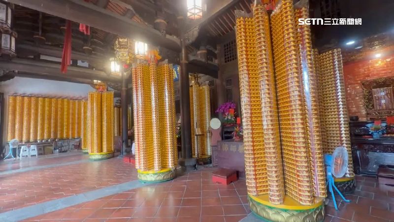 過年將至，越來越多人開始在點光明燈