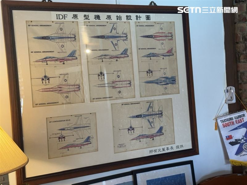 全台灣最會造飛機的漢翔,曾經因經國號戰機(IDF)砍單陷生死危機,還好靠波音、空巴轉包與MRO翻身,2024年營收逾400億元。當年為美籍顧問建的13公頃美軍村,危機後先活化,2022年推文創、2023年變身翔園文旅,把軍工故事做成可住、可逛的航太體驗。(圖/記者師瑞德攝影)