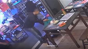 台中，北區，帶槍吃黑輪，老闆嚇：開店心臟要多大顆，平頭男(圖／翻攝畫面)
