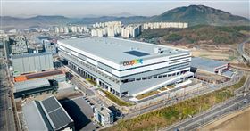 南韓酷澎因會員資料外洩事件，導致線上合作的店家業績大幅下降。（圖／翻攝自쿠팡 뉴스룸臉書）