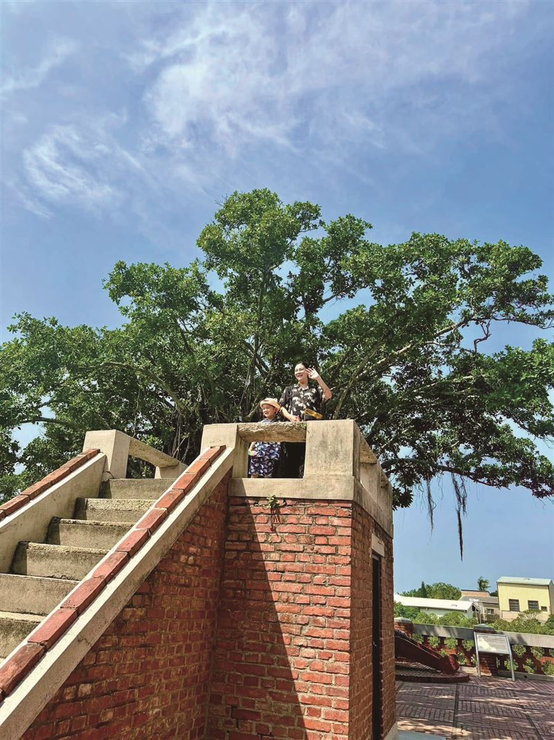 譚艾珍和女兒輪流做掌鏡人，留下一家三口在臺南各處探索的影像紀錄。（圖／譚艾珍提供）
