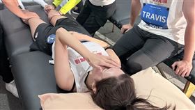 南珉貞腳傷被緊急送往醫護站處理。（圖／翻攝自Threads @minjeong_w_）