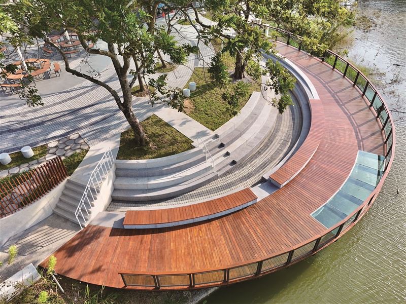 擁有「小日月潭」美稱的新化虎頭埤，擁有得天獨厚的自然生態，「虎埤泛月」更曾是南瀛八大景之首