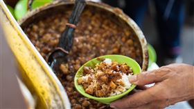 「林家肉燥飯」老闆與老闆娘。滷肉飯（圖／翻攝自Facebook）