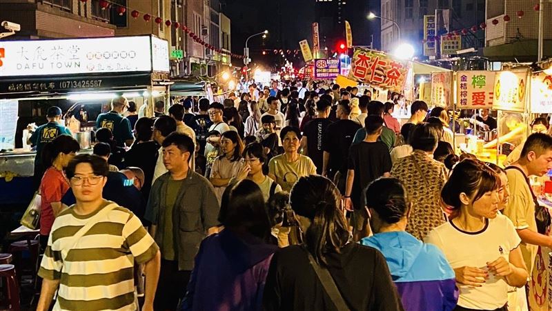 AAA頒獎週末登場!高市府續推商圈夜市券