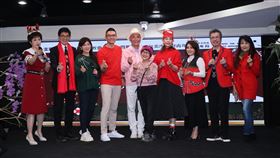 紀寶如（中）今出席黃國倫、寇乃馨號召的「聖誕文化藝術嘉年華」記者會。（圖／記者鄭孟晃攝影）