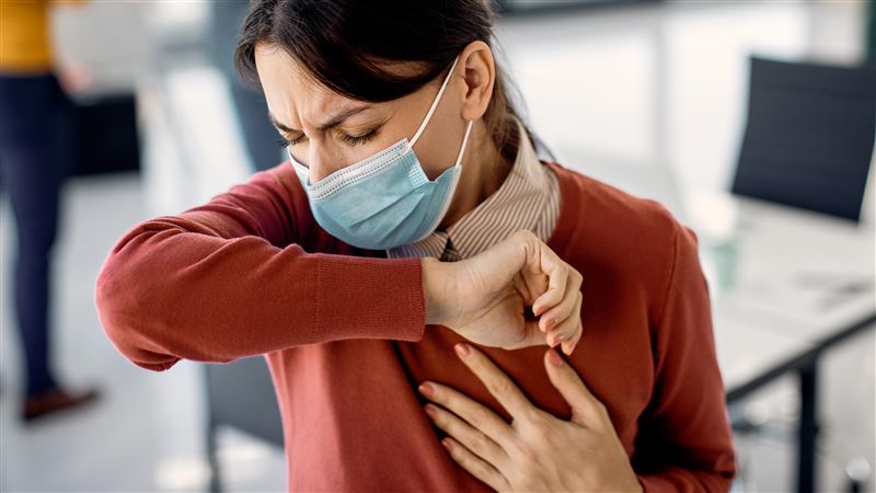 若有持續超過兩週的慢性咳嗽，就要注意。（示意圖／freepik）