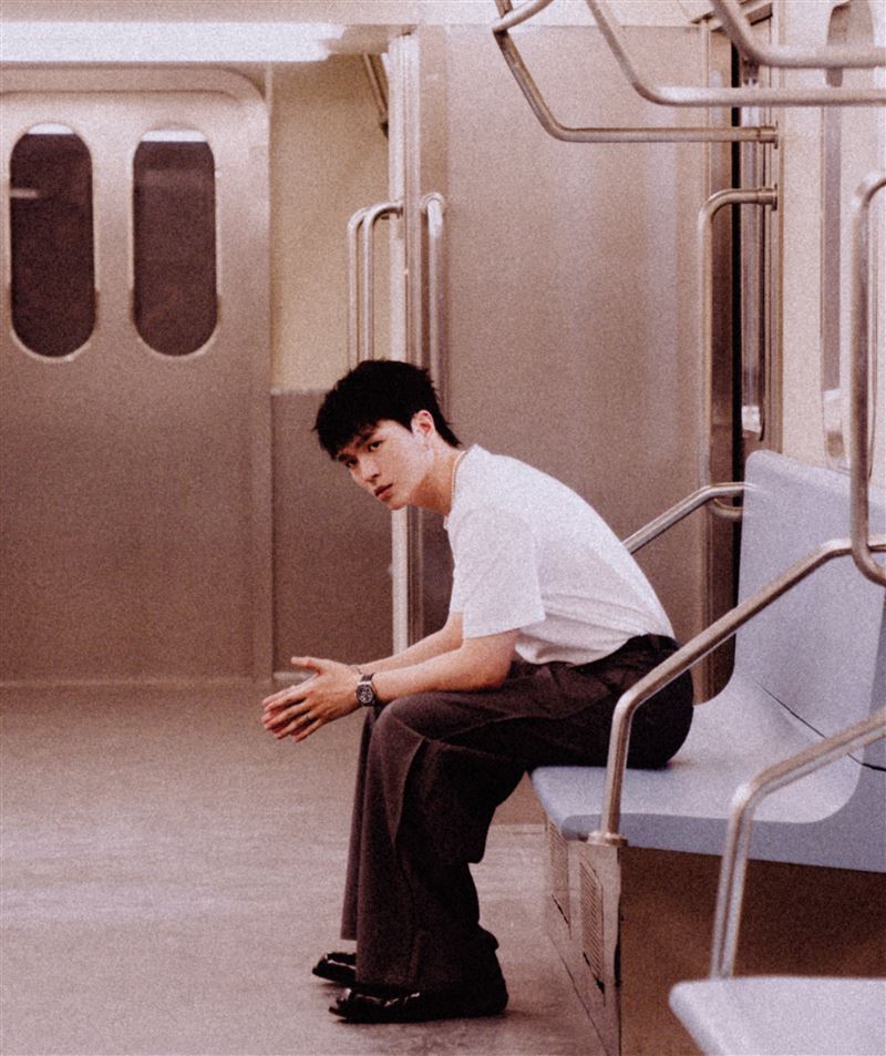 政學推出全新專輯《noise.》。（圖／無有文化提供）