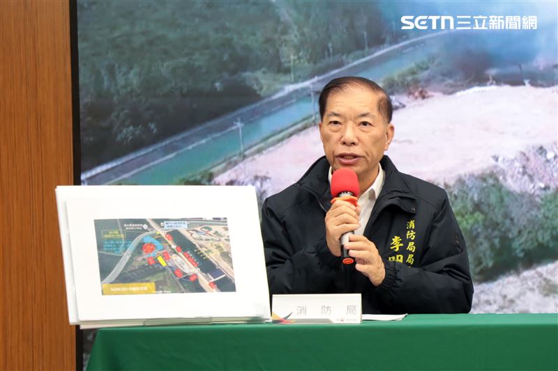 消防局長李明峯表示，初步排除人為縱火。（圖／南市府提供）