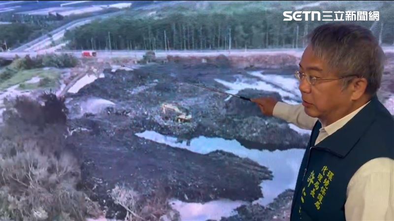 環保局代理局長許仁澤說明災後處理3大重點。（圖／南市府提供）