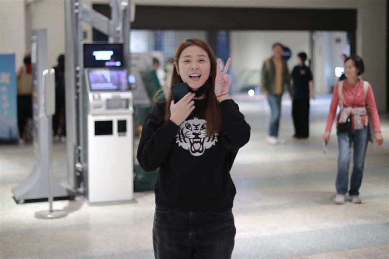 李燕表示爸爸身體狀況終於好轉。（圖／翻攝臉書）