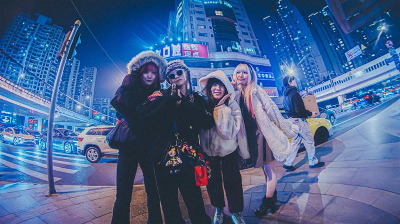 MAGMAZ上個月到上海演出後沒多久就發生濱崎步演唱會被取消的事件，他們12月的廣州演唱會也被喊卡。（翻攝自X @MAGMAZ_jp）