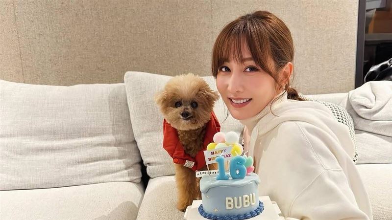 曾莞婷「兒子」16歲了！母子合照曝光