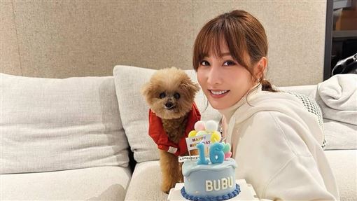 曾莞婷「兒子」16歲了！母子合照曝光