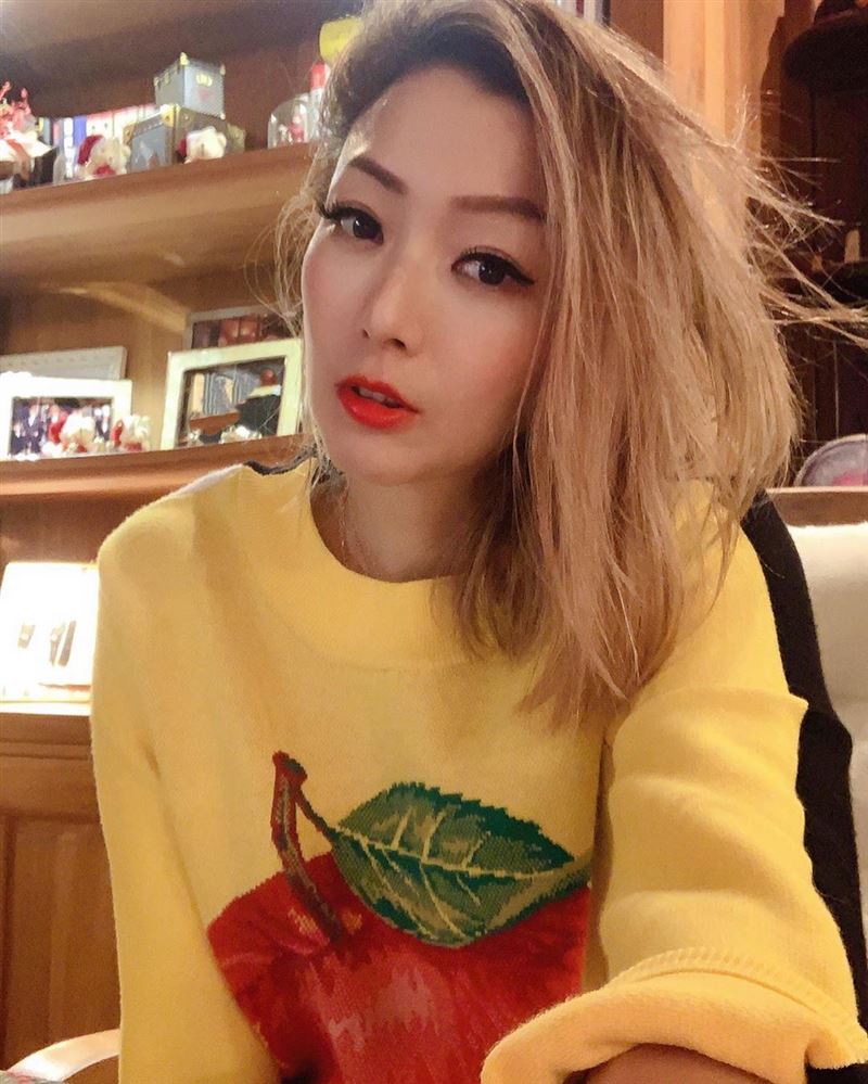 鄭秀文發文正面迎擊酸民質疑。（圖／翻攝自鄭秀文IG）