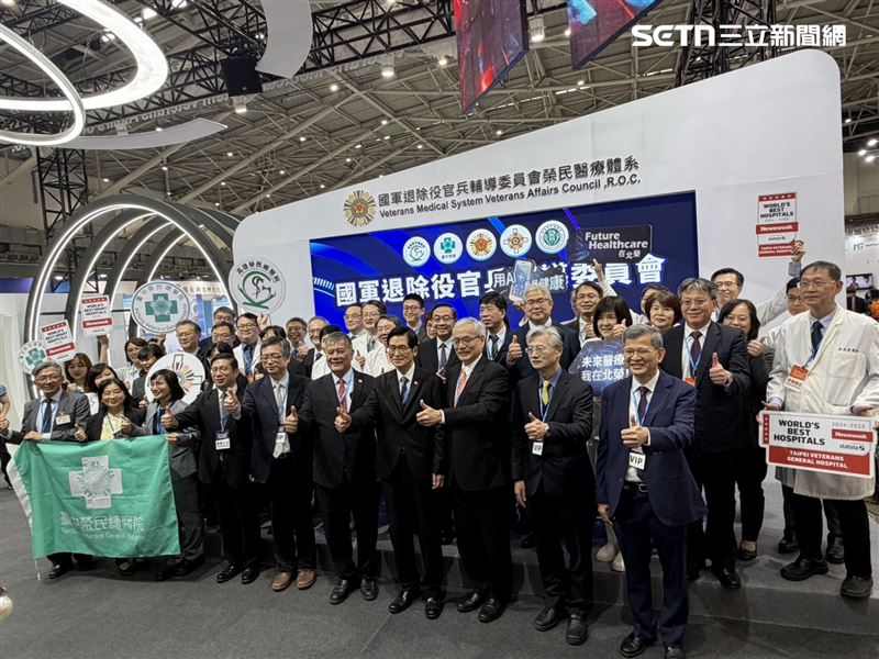 台北榮總集結15大團隊、五大領域,呈現包括放射性碘治療病房服務型機器人等16 項創新亮點。(圖/記者簡浩正攝影)