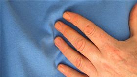 富邦人壽推首張網路投保心臟醫材補助保險，四大手術醫材補助打造心臟健康防線。（示意圖/ PIXABAY）