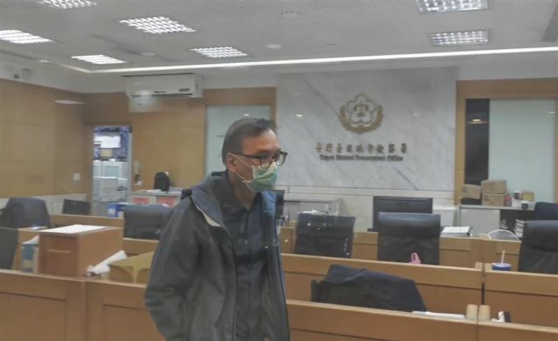 助理陳弘宇以50萬元交保。（圖／翻攝畫面）