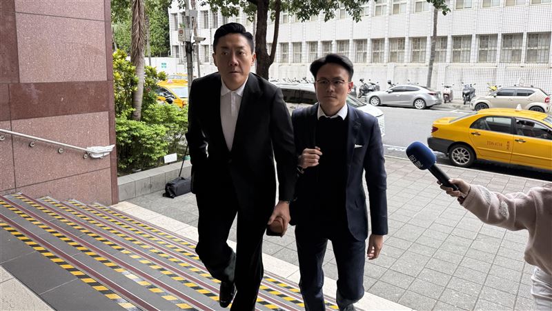 夜店大亨被砍1嫌已逃出境　疑美鷹會涉案