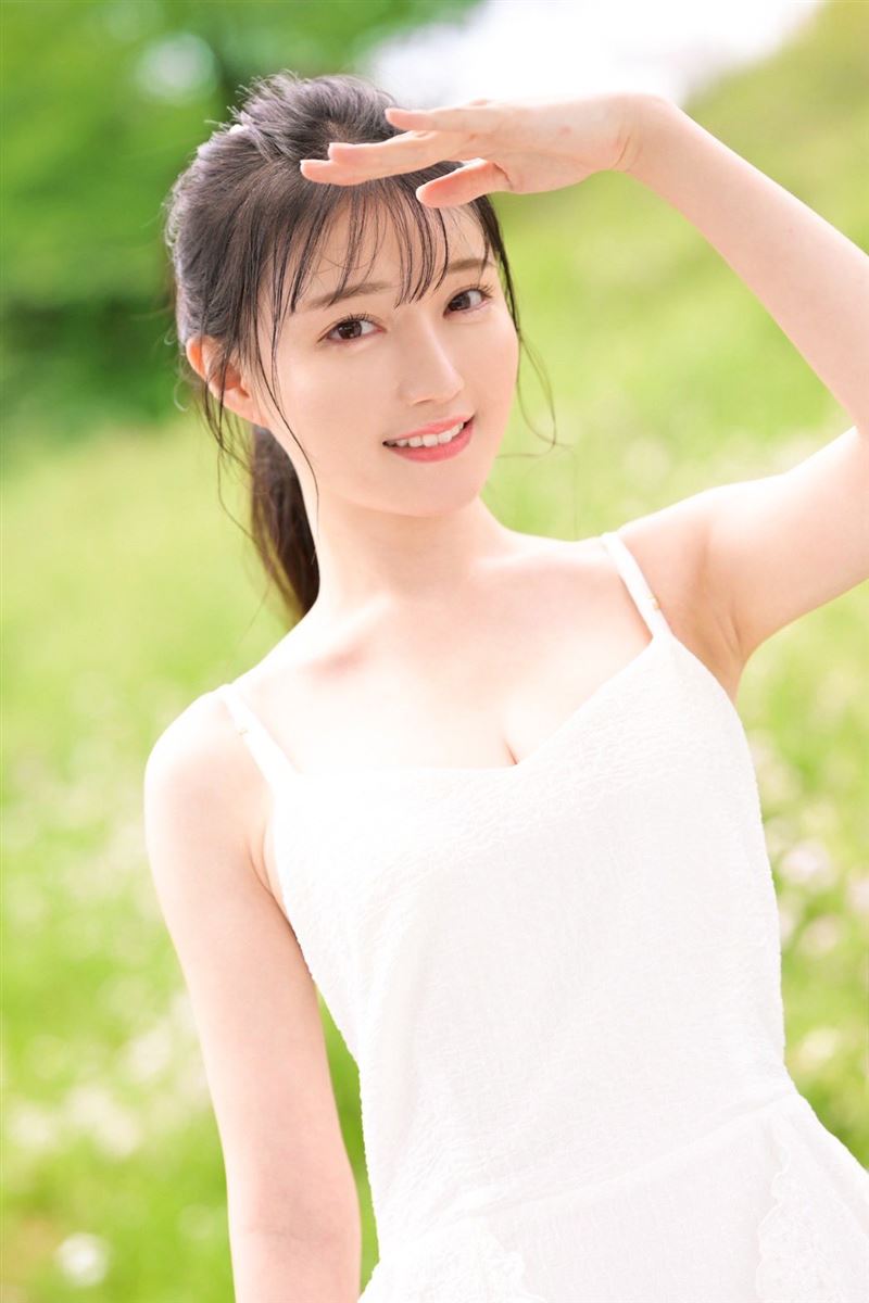 不動產任職的正妹三佳詩近日正式宣布下海出道，引發一片譁然。（圖／翻攝自X&nbsp;@uta_0609）