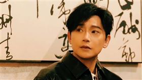 陳志朋露面宣傳新歌。（圖／翻攝自陳志朋微博）