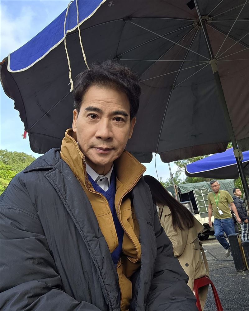 翁家明飾演大反派眼神銳利、氣場全開。（圖／民視提供）