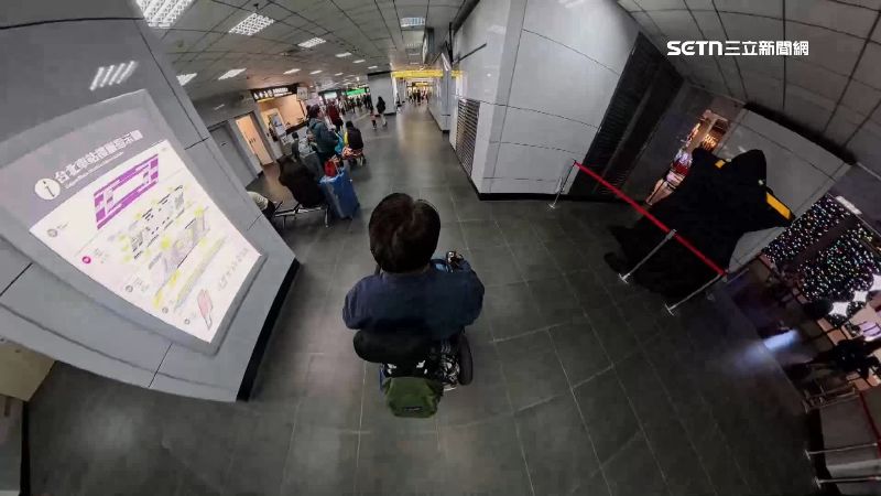 北車動線不友善　輪椅族上下樓如障礙賽