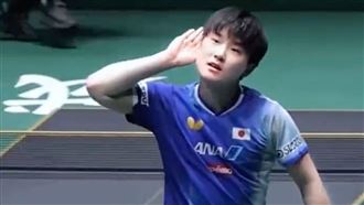 中國球迷吼：支持日本的死　他1手勢反擊