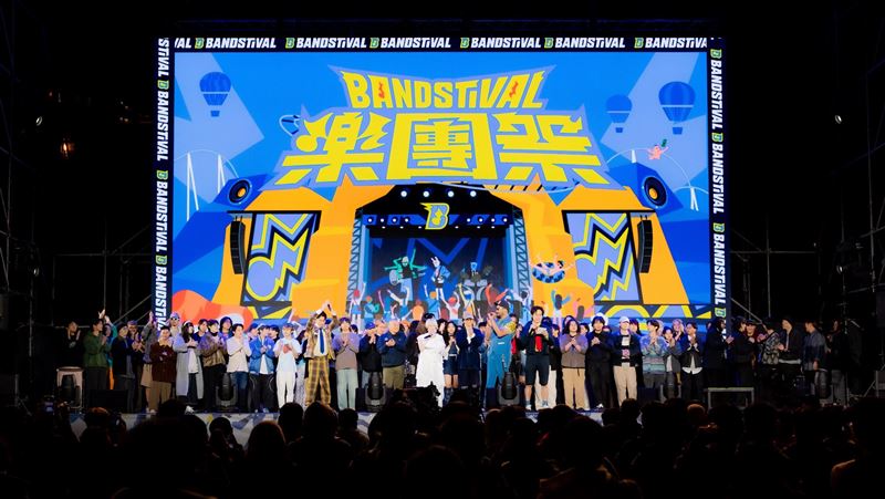 主持到一半出事 百萬YTR突爆意外濺血