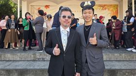 黃國倫（左）跟李洋相見歡。（圖／寇乃馨提供）