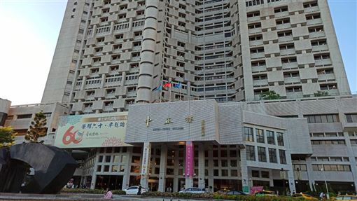 警遭車撞飛轉院　北榮曝傷勢：無臟器外露