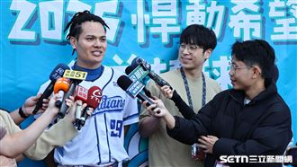 小球員問「你跟陳傑憲誰強？」張育成秒答