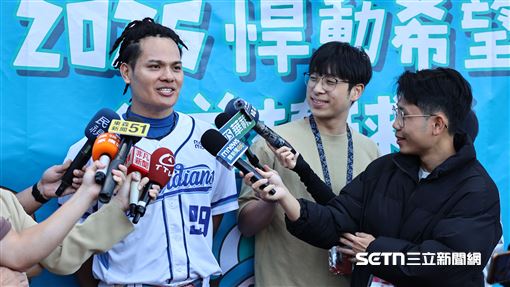 小球員問「你跟陳傑憲誰強？」張育成秒答