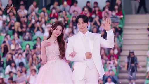 AAA張員瑛大跳華爾滋　甜用中文喊話了