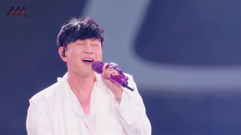 林俊傑唱一半!大咖歌手衝上台 網全跪了