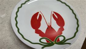 盤子正常的造型模樣。（圖／翻攝自X平台 @mglee1031）