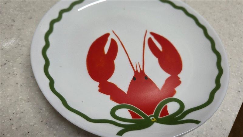 韓Subway爆食安危機 贈品龍蝦盤螯不見了